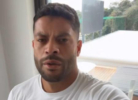 Hulk em atividade física antes de treino do Atlético