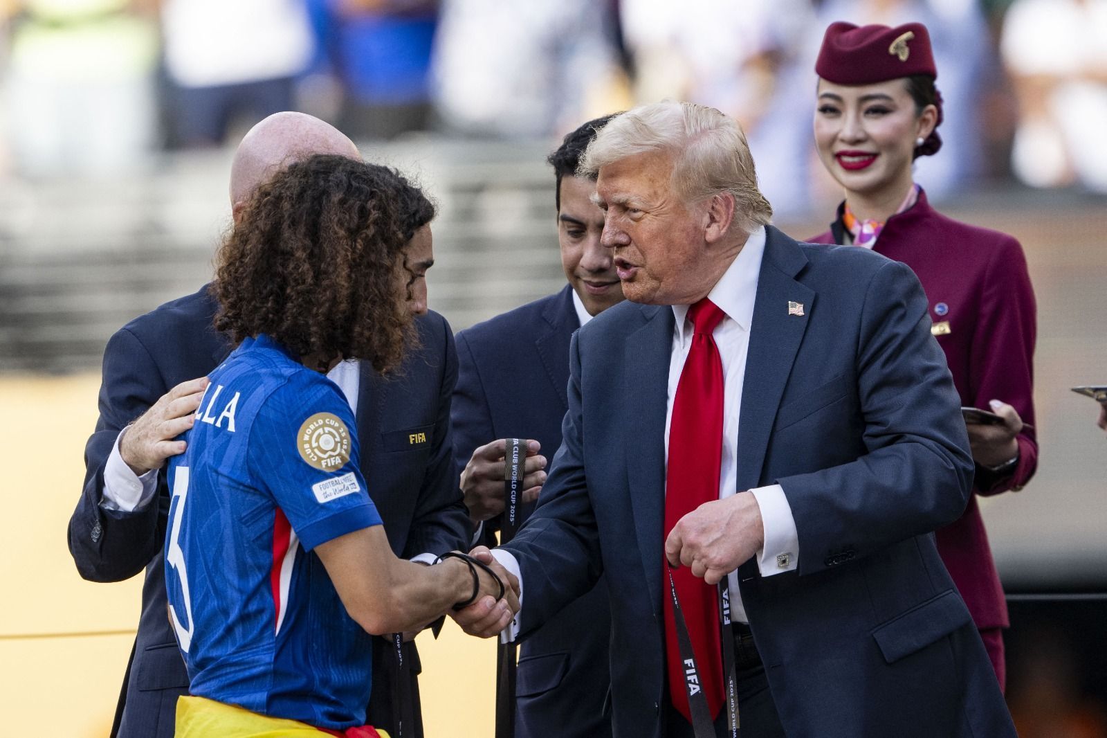 Donald Trump surpreende e elege brasileiro como o maior da história do futebol