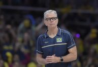 Com estreantes na lista, Bernardinho convoca cinco atletas para jogos da VNL