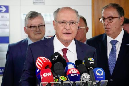 O vice-presidente e ministro da Indústria e Comércio, Geraldo Alckmin