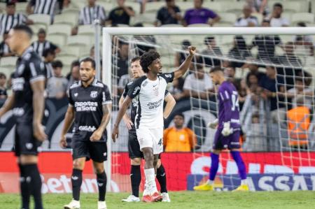 Talles Magno marcou o gol da vitória corintiana em Fortaleza
