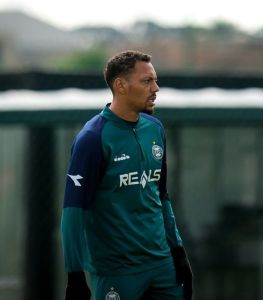 Alex Silva é novidade nos treinamentos do Coritiba
