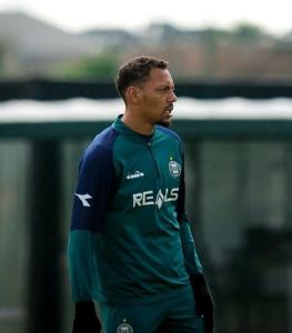 Alex Silva é novidade nos treinamentos do Coritiba
