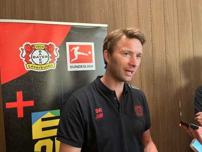 Simon Rolfes, ex-volante e atual diretor do Bayer Leverkusen, em pré-temporada no Rio de Janeiro