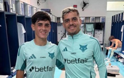 Henrique Lemos e Fagner após treino do Cruzeiro na Toca da Raposa II