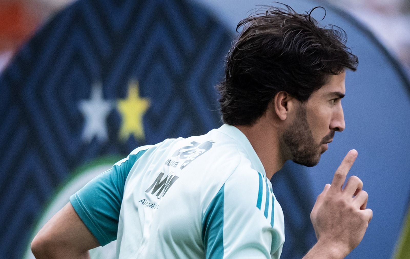 Lucas Silva é substituído com dores e vira preocupação no Cruzeiro