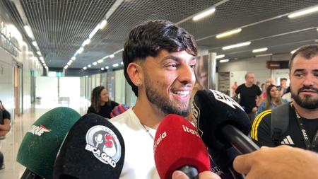 Biel, novo reforço do Atlético, no aeroporto de Confins