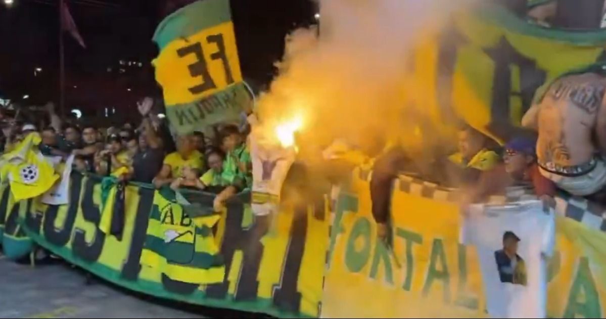 Torcida do Bucaramanga faz festa em BH antes de jogo com Atlético pela 'Sula'