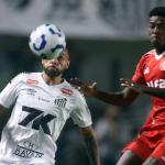 Santos atualiza situação de Guilherme, que deixou jogo contra o Internacional