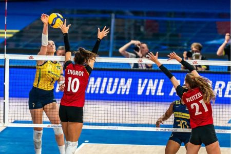 Rosamaria brilha, Brasil domina Alemanha e vai à semi da Liga das Nações Feminina