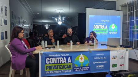 Palestra "O que está por trás da venda da Cemig e da Copasa?", realizada, ontem(24/7), no Sindicato dos Jornalistas de MG
