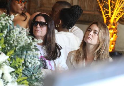 Malu Mader, Claudia Abrel e Alice Wegmann no velório de Preta Gil