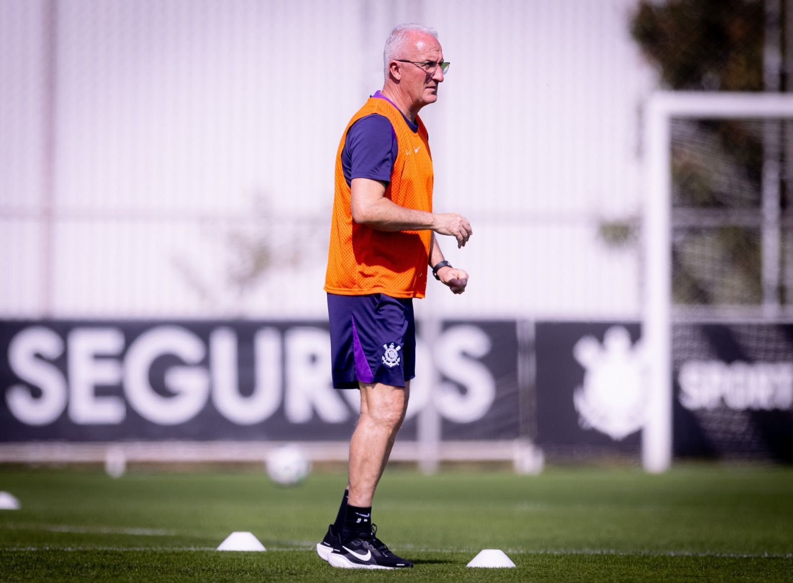 Escalação do Corinthians: Dorival testa time misto para enfrentar o Botafogo