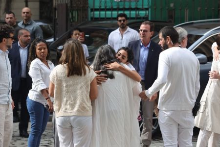 Gilberto Gil e família no velório de Preta Gil
