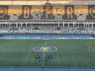 Botafogo x Corinthians: equipes se enfrentam no Nilton Santos pelo Campeonato Brasileiro