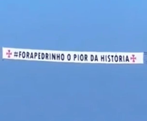 Pedrinho, do Vasco, é alvo de protestos no Rio de Janeiro: 'O pior da história'