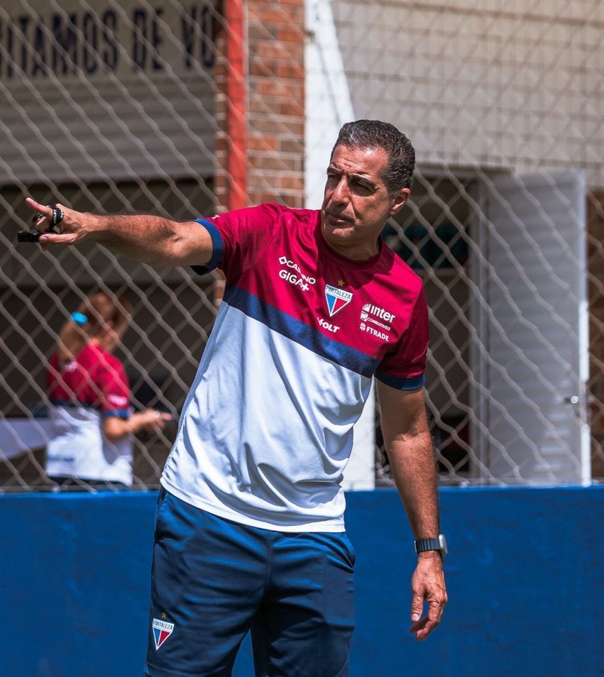 Escalação do Fortaleza: Paiva muda peças em dois setores para encarar Grêmio