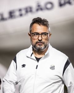 Alexandre Mattos, diretor de futebol do Santos