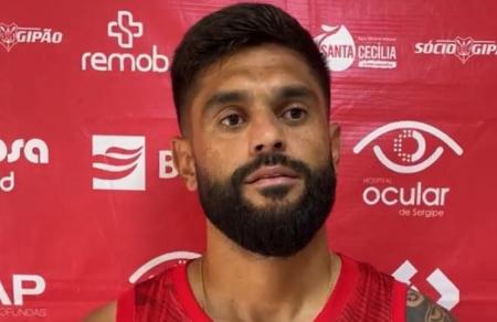 Campeão com Cruzeiro e Palmeiras, Luan foi apresentado como jogador do Sergipe, da Série D