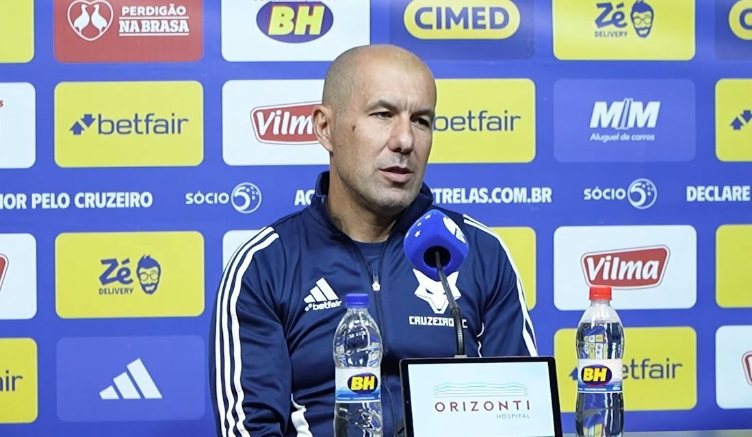 Jardim aponta carência no elenco do Cruzeiro e cita Everton Ribeiro e Arrascaeta