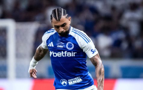 Gabigol durante o empate entre Cruzeiro e CRB