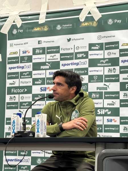 Abel Ferreira em entrevista coletiva após derrota do Palmeiras para o Corinthians