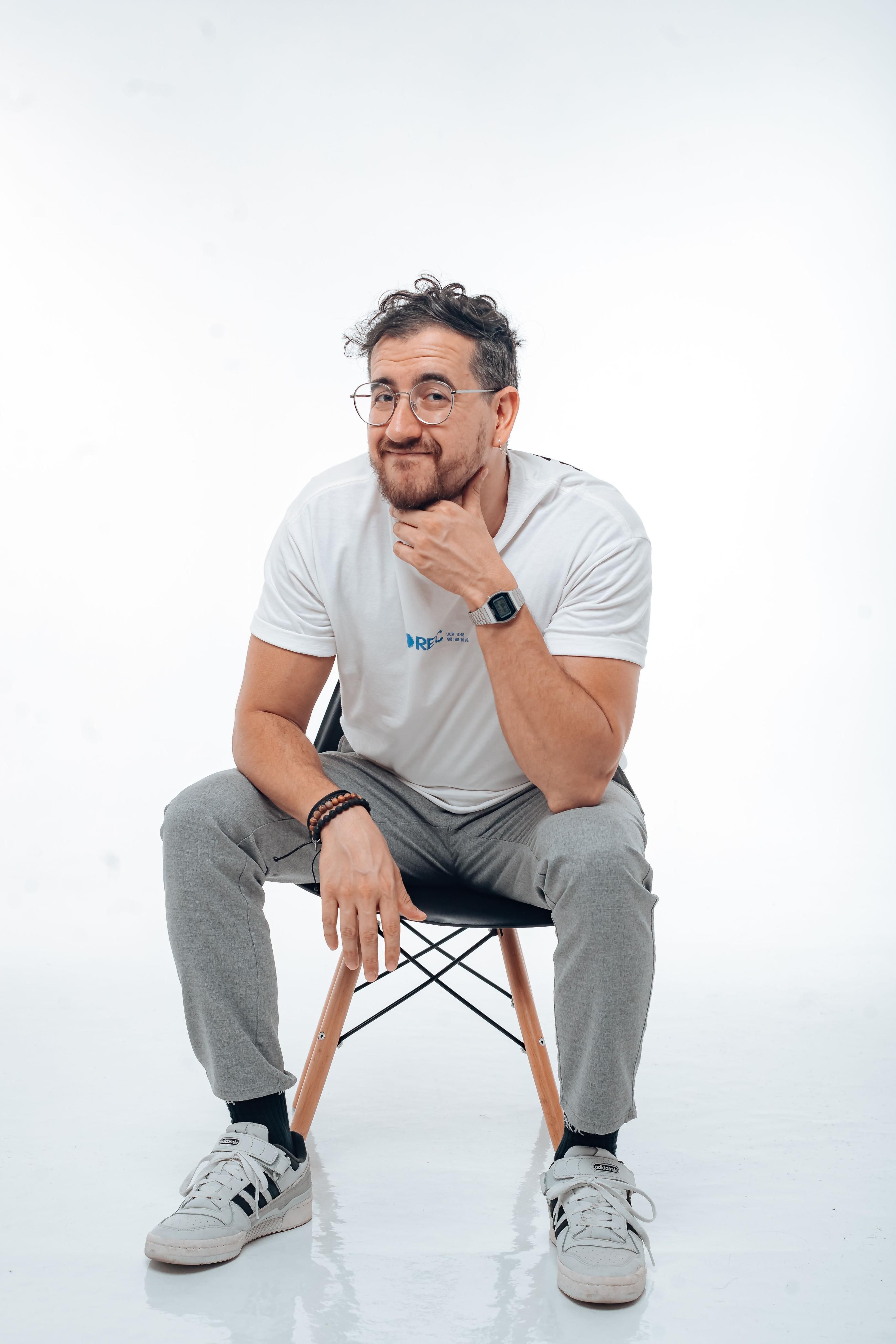 Afonso Padilha chega a Belo Horizonte com seu novo show de stand up comedy; saiba detalhes