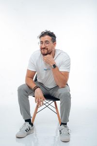 Afonso Padilha, humorista curitibano, é uma das referência em stand up comedy no Brasil