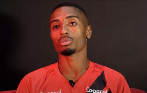 Ex-jogador de futsal, Leozinho defende o Athletico-PR