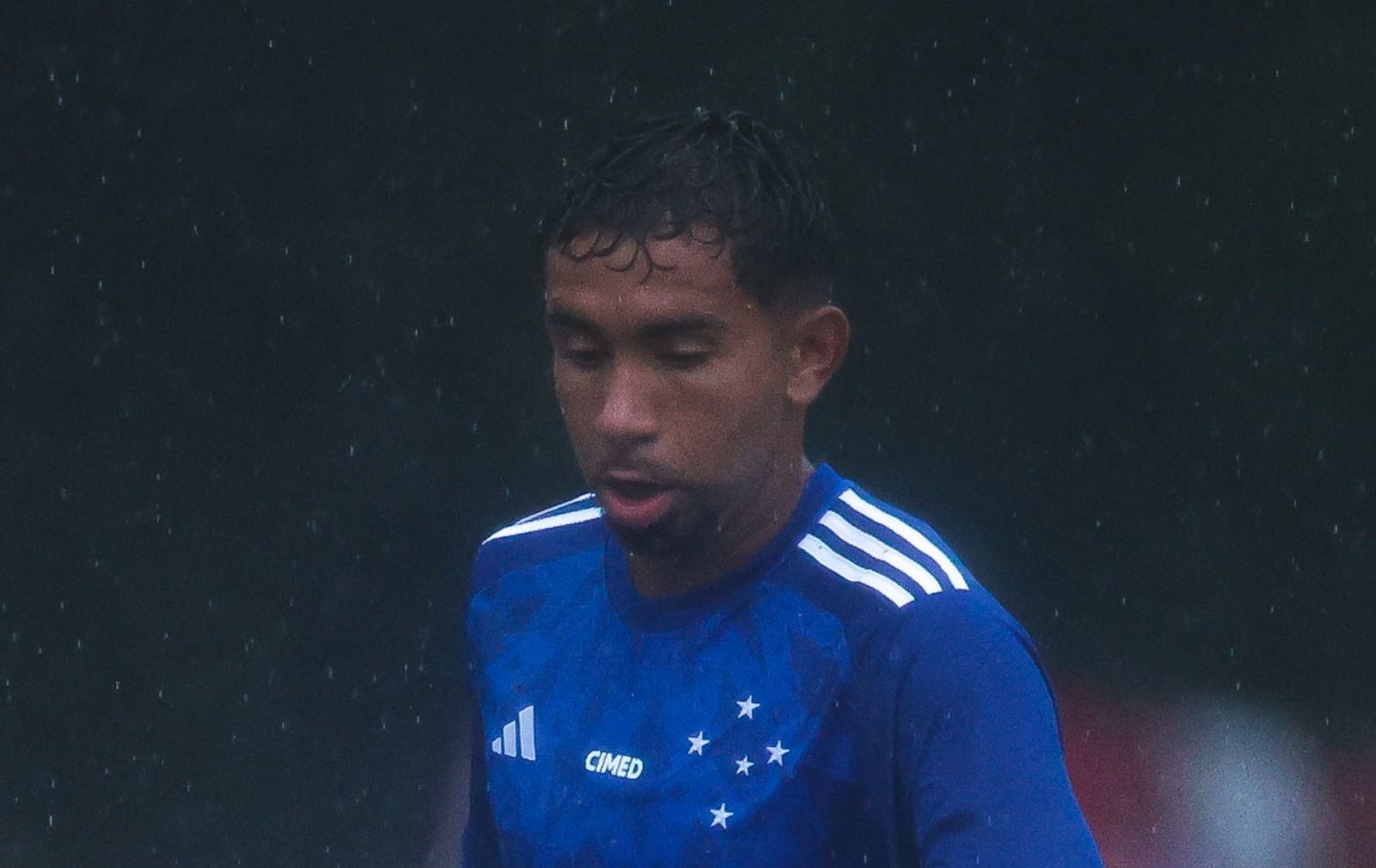Volante destaca emoção com avanço do Cruzeiro no Brasileiro Sub-20 e projeta sequência