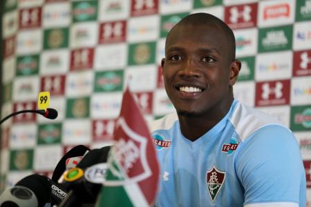 Luiz Fernando, novo reforço do CRB, durante passagem pelo Fluminense
