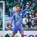 Goleiro do Bayern anuncia a morte de filho de seis anos com grave doença