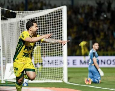 Mirassol marca no fim e derrota o Vasco pelo Brasileirão