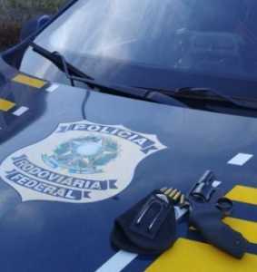 Motorista embriagado  conduz carreta na Fernão Dias, ameaça outros condutores com revólver e é preso em Betim