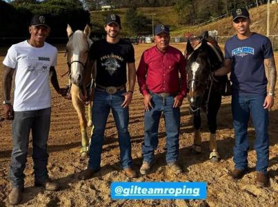 Jogadores do Cruzeiro visitam haras em Contagem