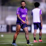 Corinthians: Dorival abre o jogo sobre recuperação de lesão de Memphis