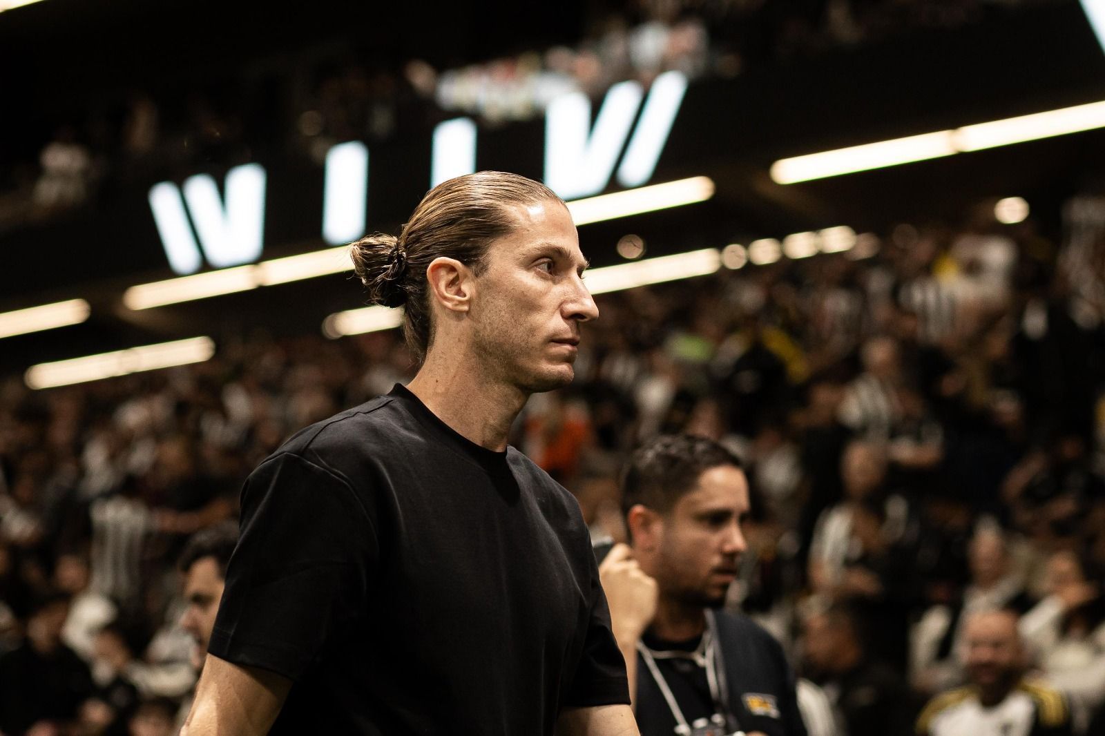 Filipe Luís, do Flamengo, comenta classificação do Atlético e manda recado a Cuca