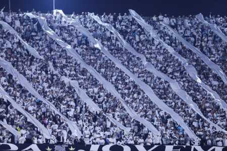Torcida do Santos fez bonito no Morumbis, na vitória contra o Juventude pelo Brasileirão