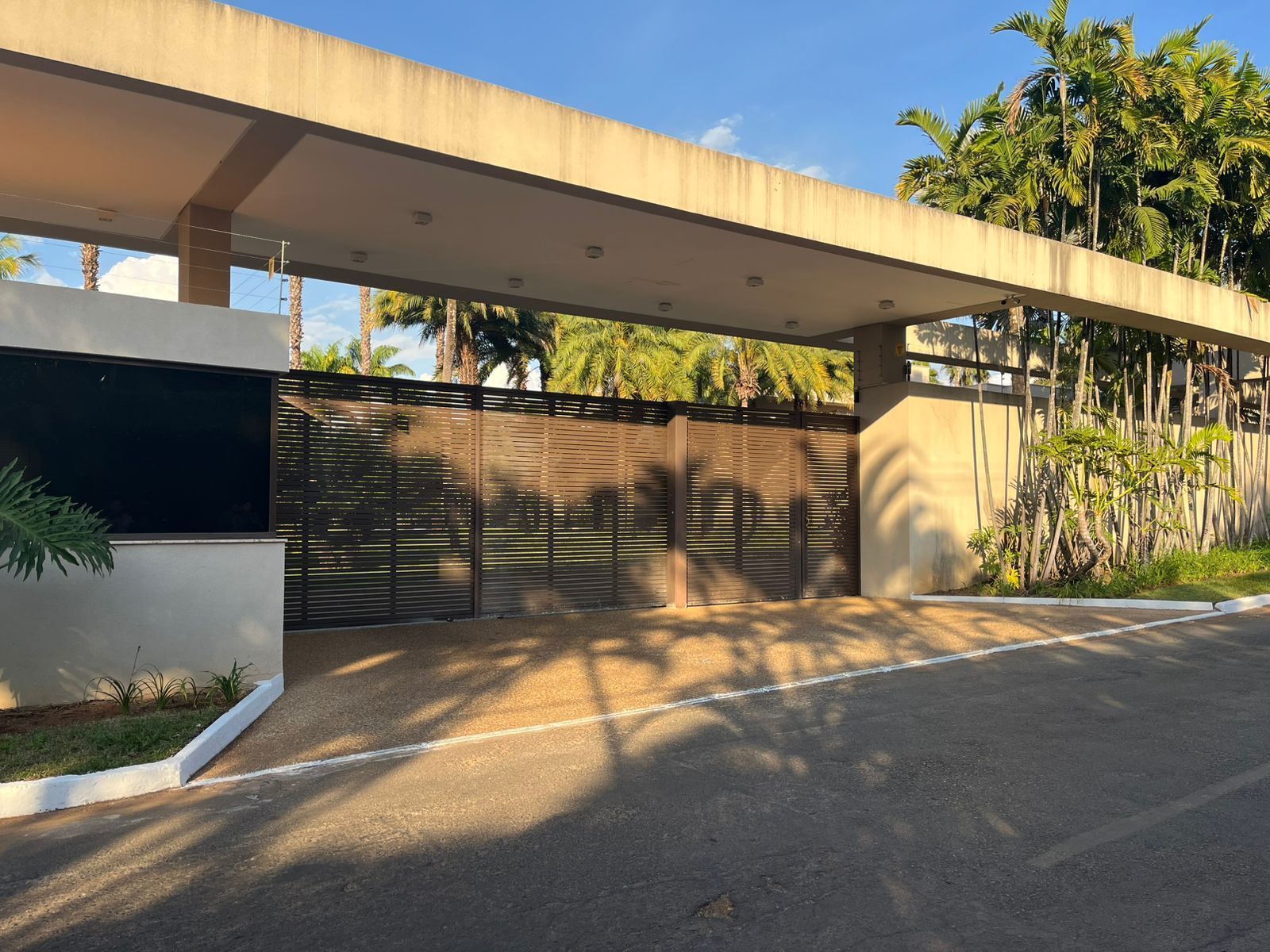 Governadores da oposição se reúnem na casa de Ibaneis Rocha para debater 'tarifaço'