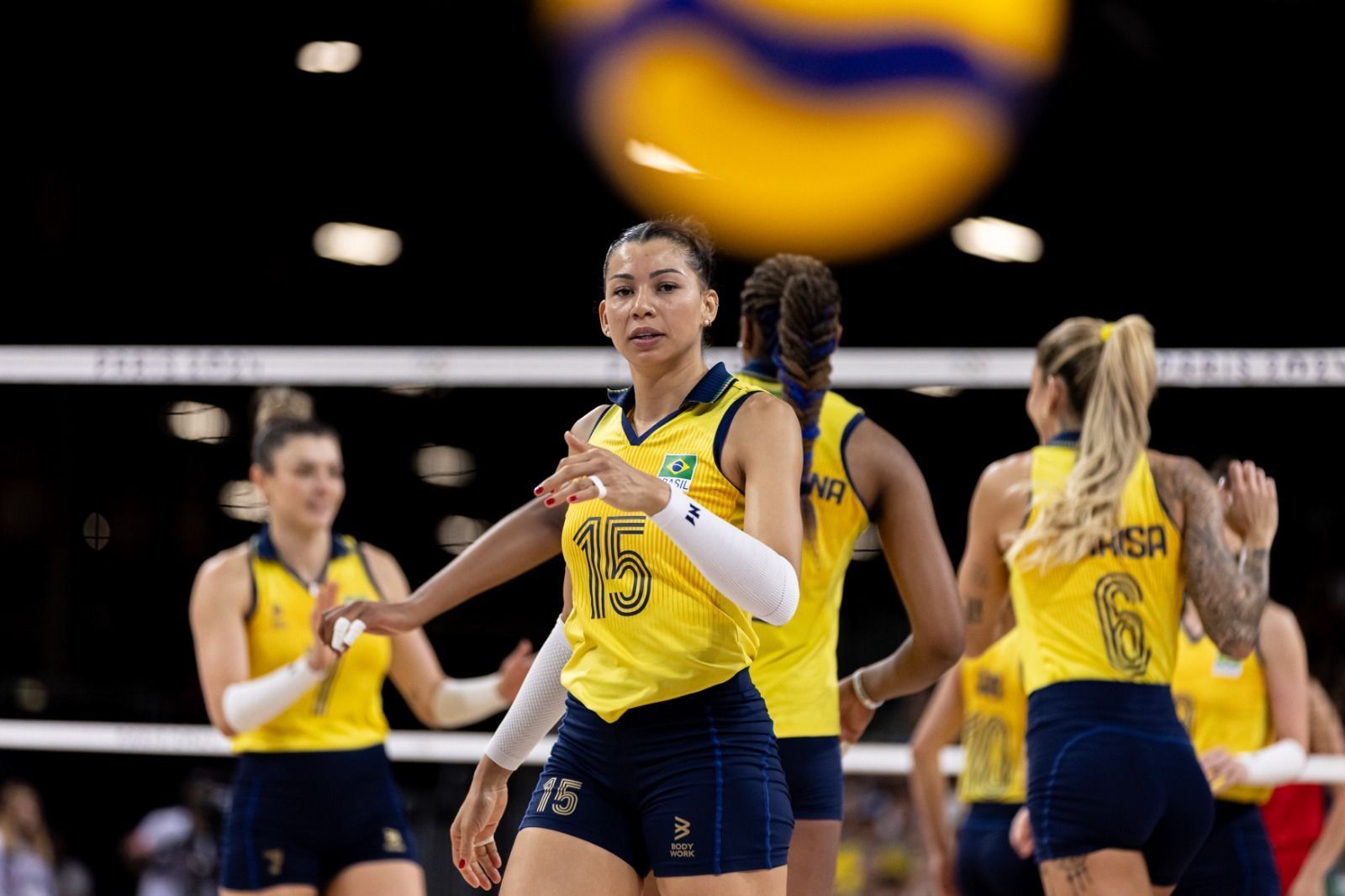 Vôlei: medalhista olímpica pelo Brasil jogará com esposa e 'chefe' na LOVB