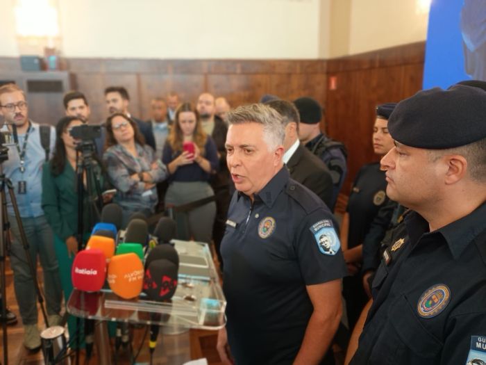 Prefeito de Belo Horizonte, Álvaro Damião, desenvolve o projeto 'Muralha BH'