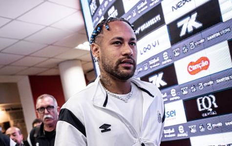 Neymar antes de jogo do Santos pela Série A do Campeonato Brasileiro