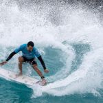 Etapa do Taiti do Mundial de surfe é adiada até segunda-feira (11); brasileiros no páreo