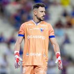 Após estreia sem sofrer gol, Helton Leite analisa primeiros dias de Fortaleza