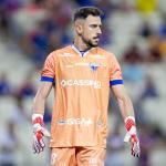 Após estreia sem sofrer gol, Helton Leite analisa primeiros dias de Fortaleza