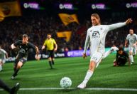 Com brasileiros, EA FC 26 anuncia classe oficial de Icons do novo game