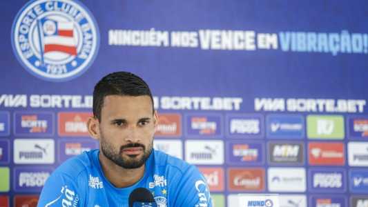Atacante Willian José durante entrevista coletiva nessa quarta-feira (13)