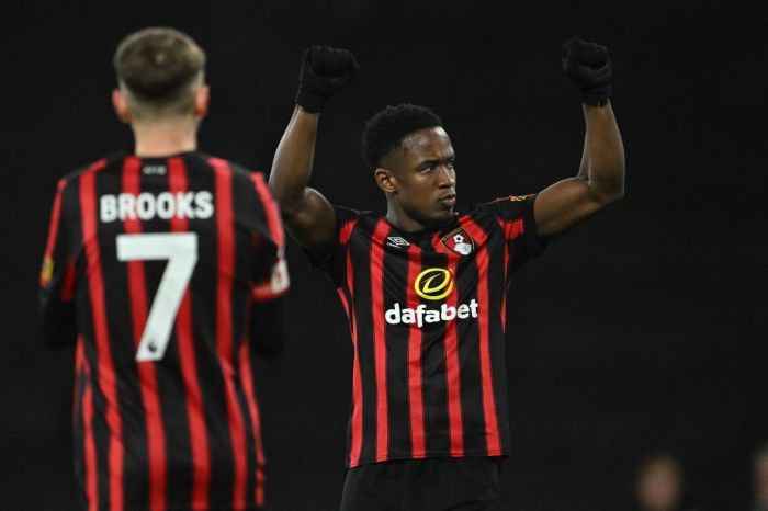 Luis Sinisterra, atacante do Bournemouth