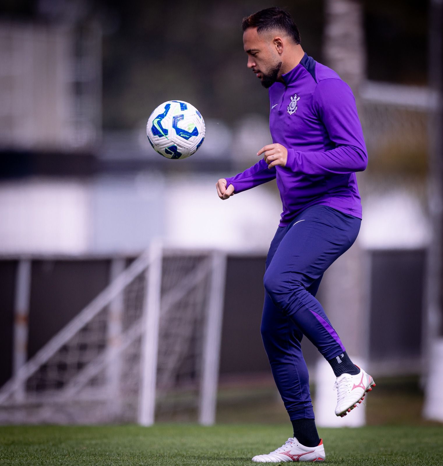 Em meio a desfalques, Corinthians deve ter reforço caseiro no meio-campo