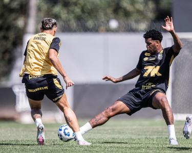 Santos se prepara para enfrentar o Vasco pelo Brasileirão